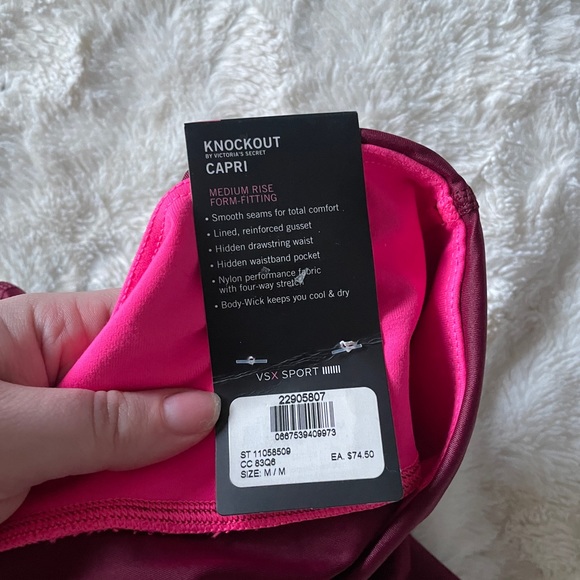Victoria’s Secret Cropped Knockout Capri Legging Size M NWT - Picture 3 of 4